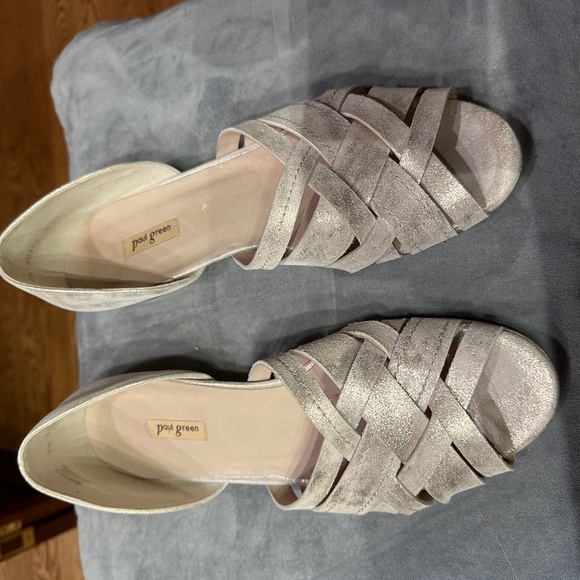 Paul Green Shoes - Paul Green, woven flat, white suede with gold sparkles, size 10